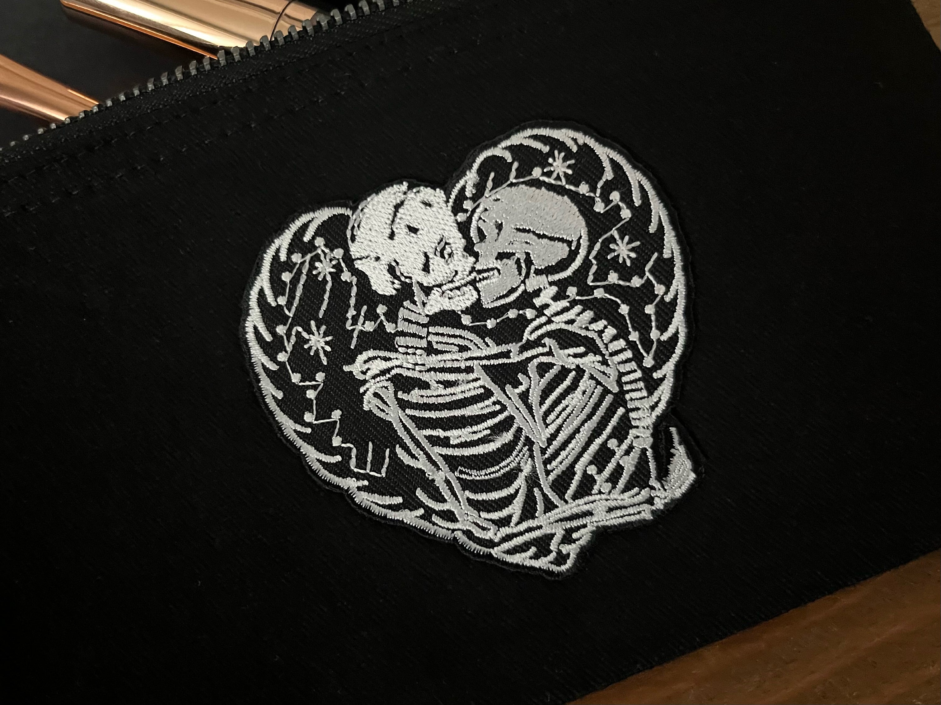 Kissing Skeletons Storage Purse image 1