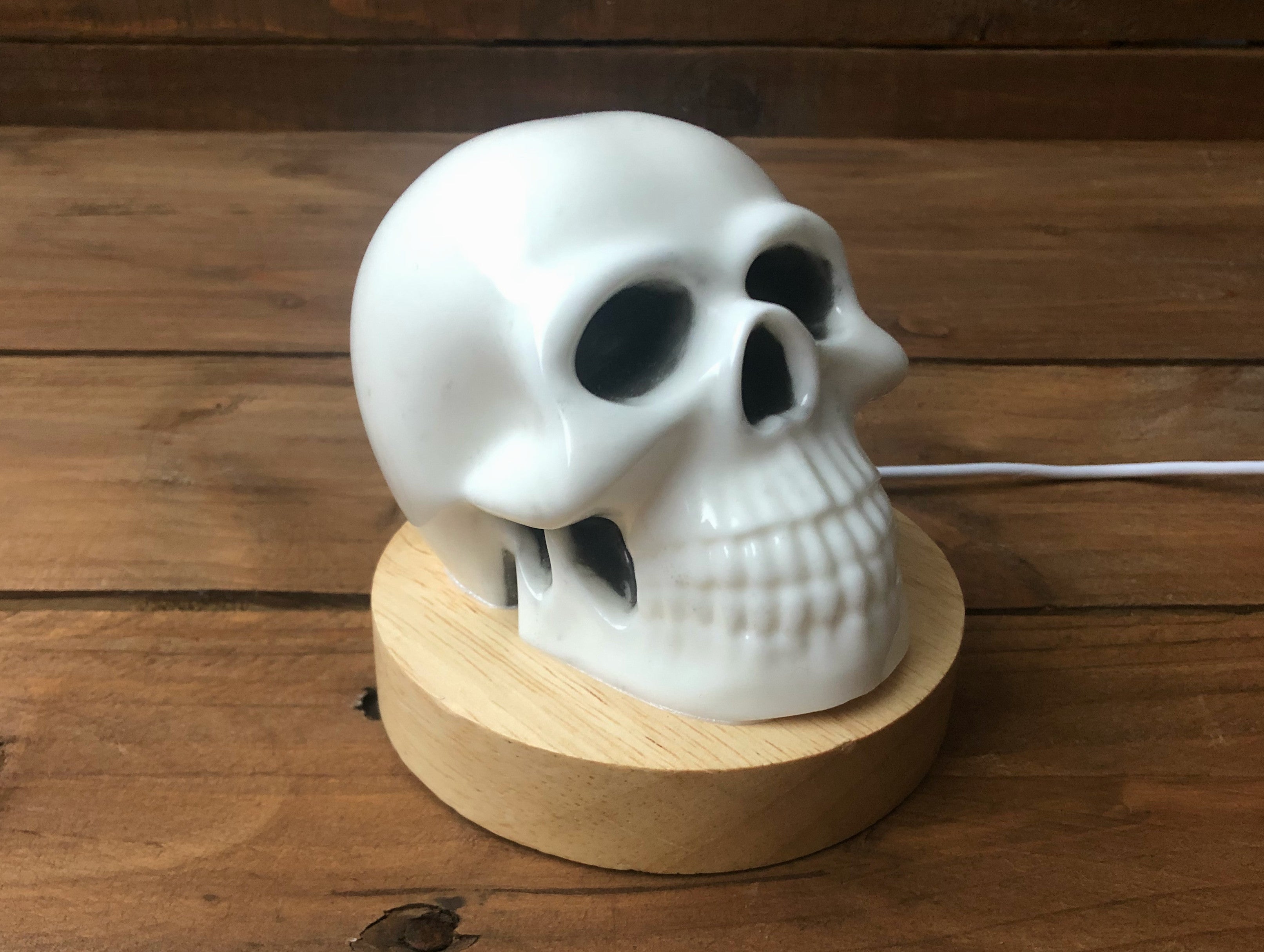 Skull Desk Lamp image 4