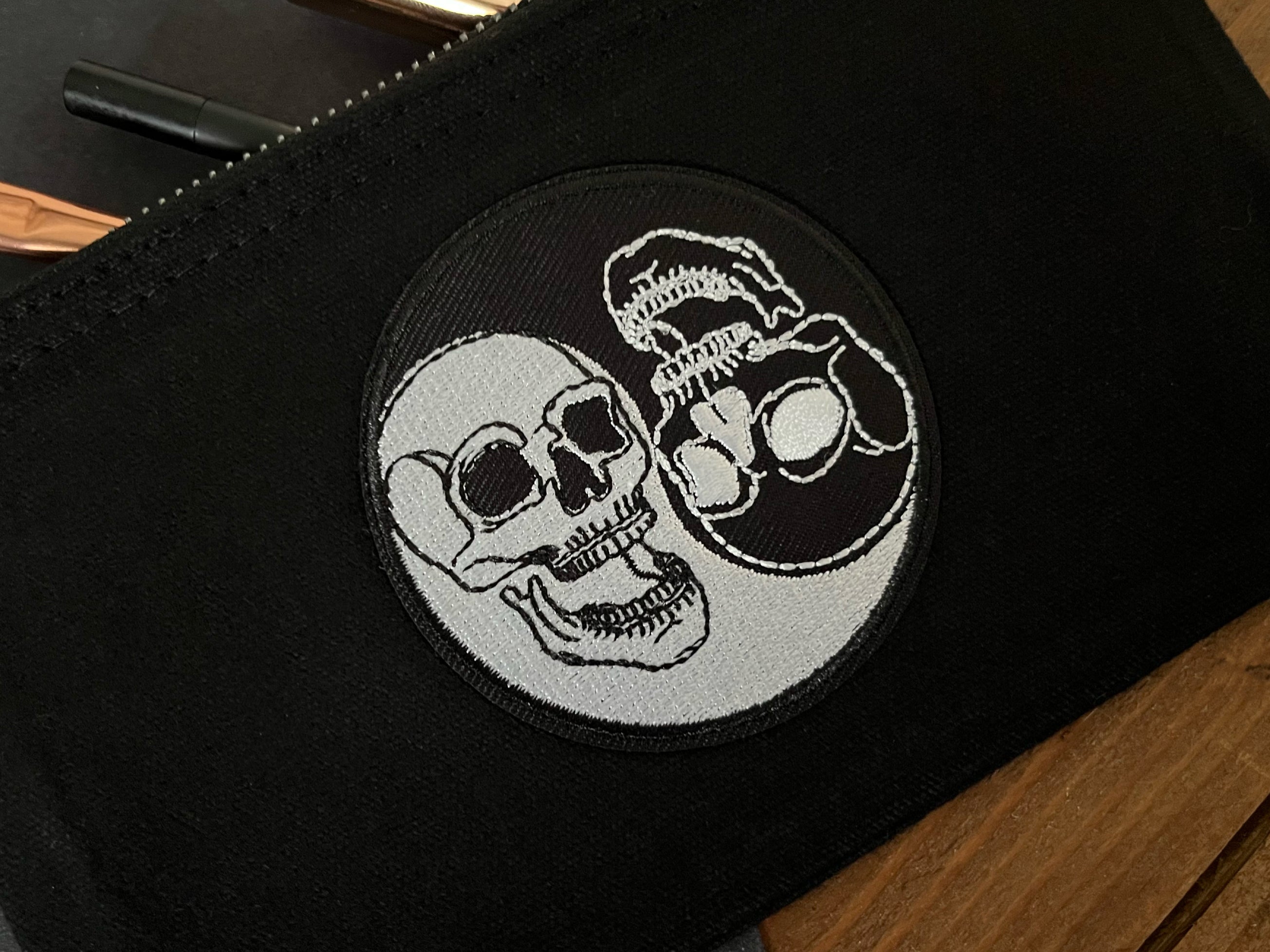 Skull Yin Yang Storage Purse image 1